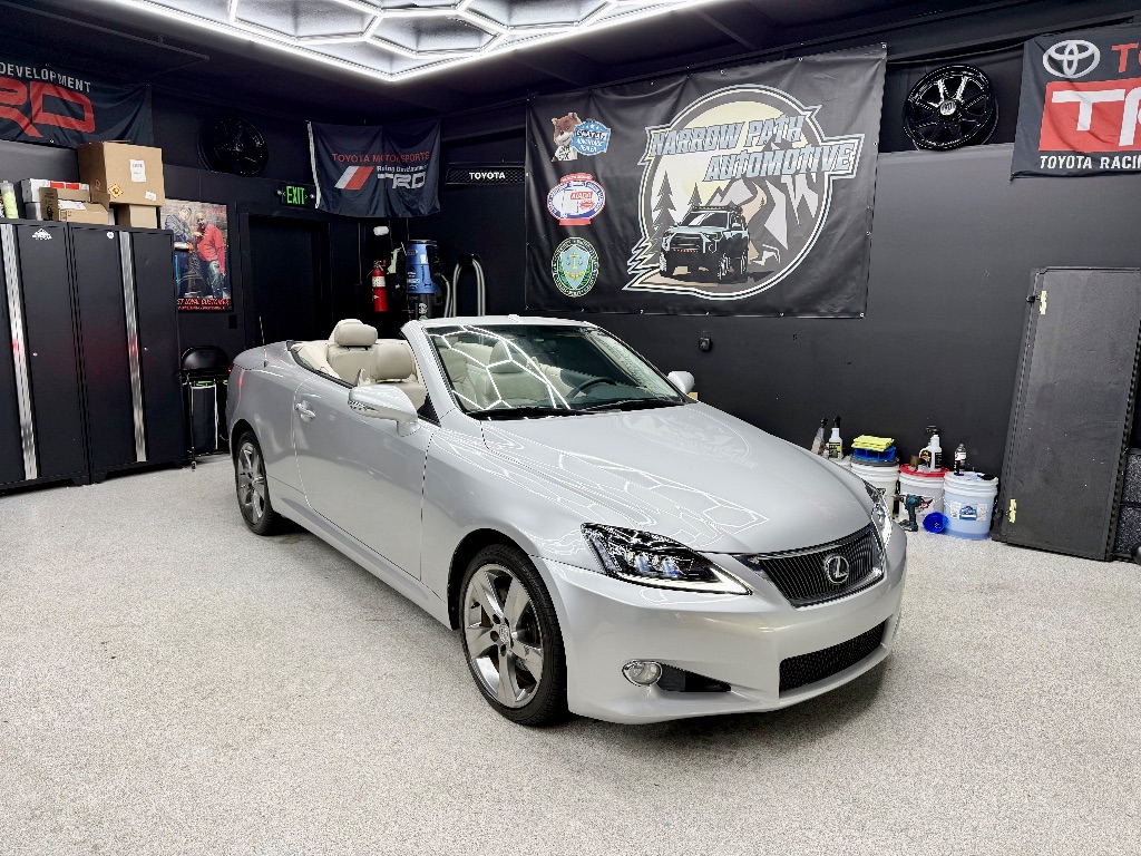 2010 Lexus IS 250's photo