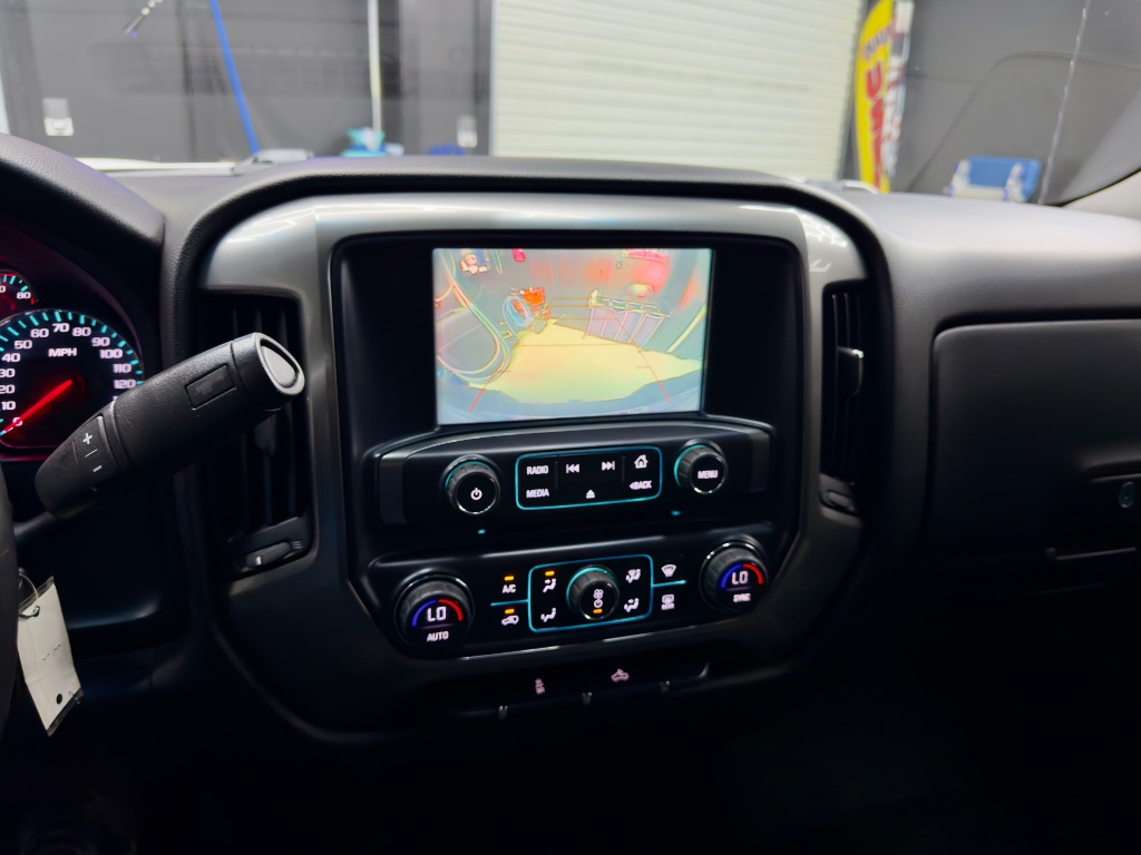 2018 Chevrolet Silverado 1500 LT - Photo 24