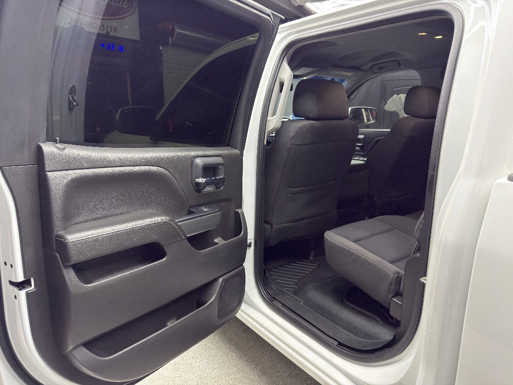 2018 Chevrolet Silverado 1500 LT - Photo 17