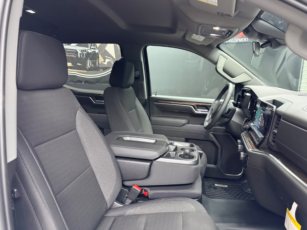 2026 Chevrolet Silverado 1500 RST - Photo 13