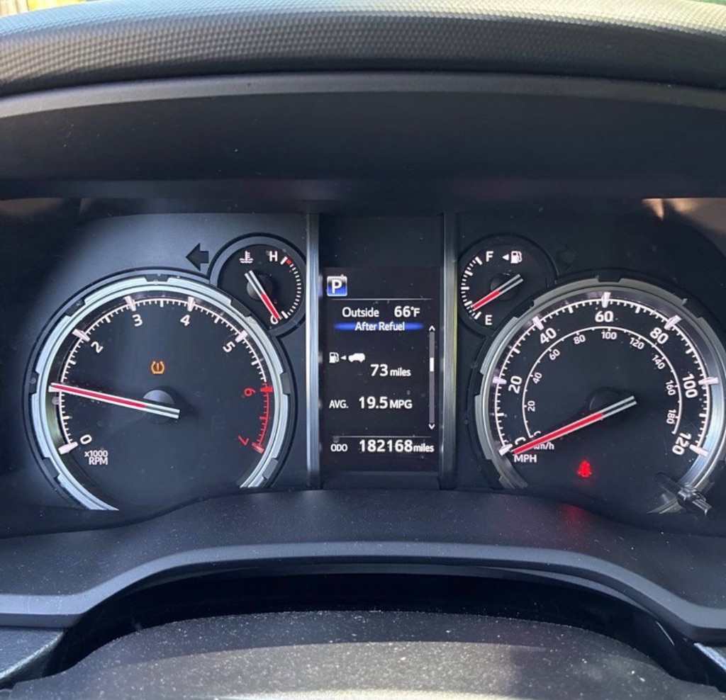 2020 Toyota 4Runner Night Shade - Photo 15