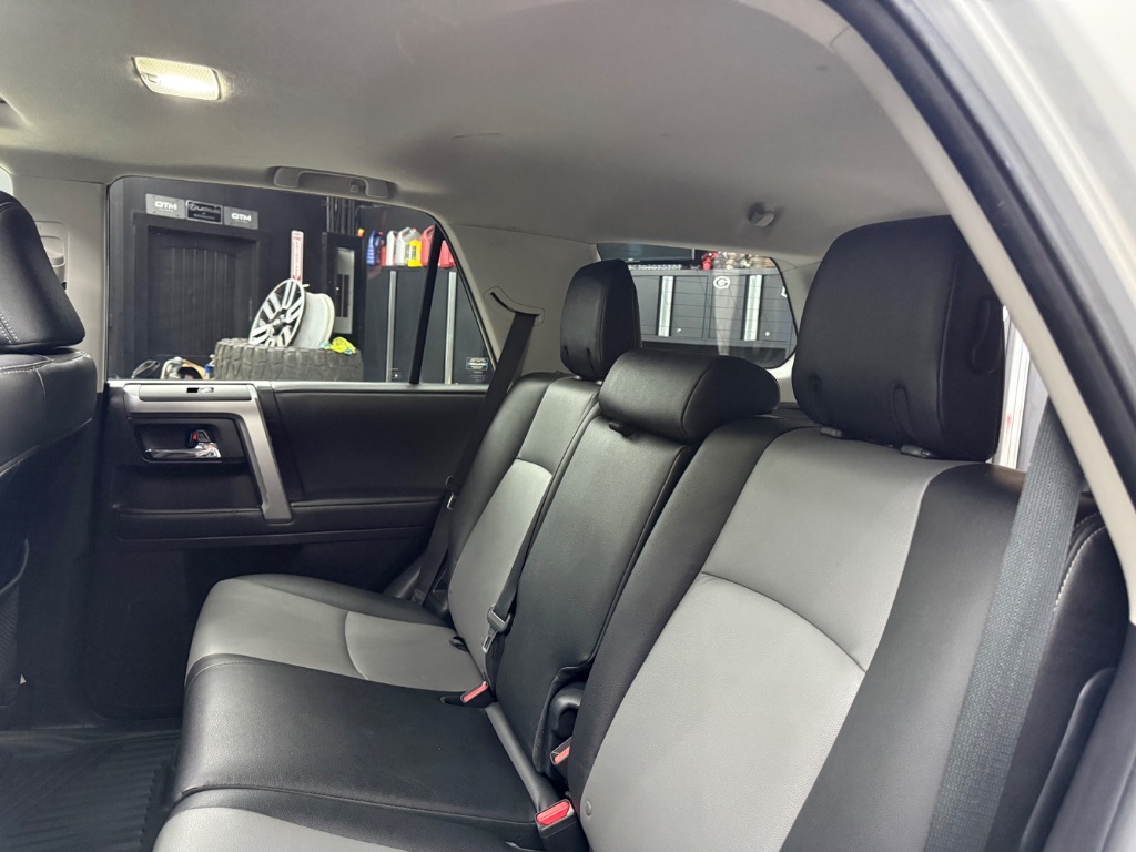 2020 Toyota 4Runner SR5 Premium - Photo 20