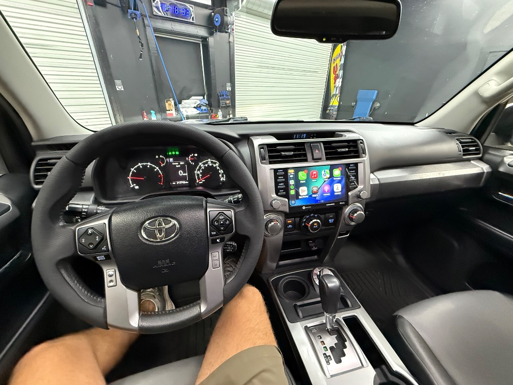 2020 Toyota 4Runner SR5 Premium - Photo 24