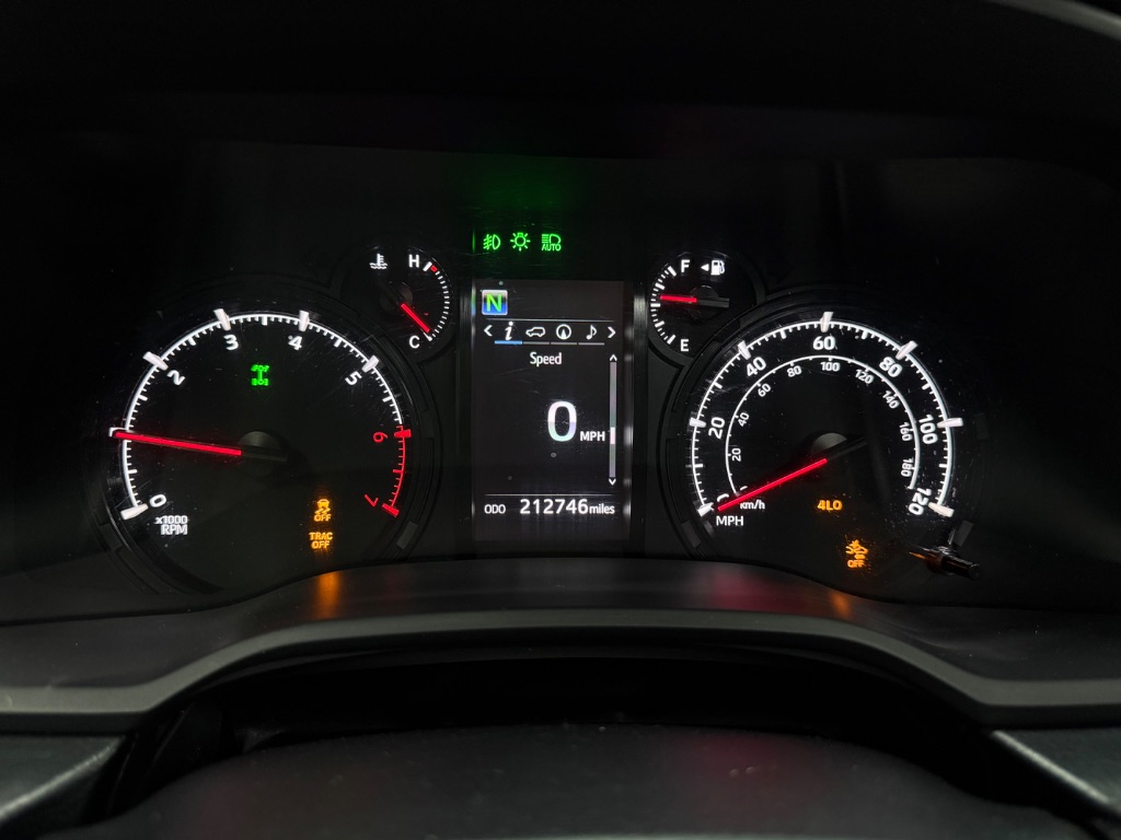 2020 Toyota 4Runner SR5 Premium - Photo 34