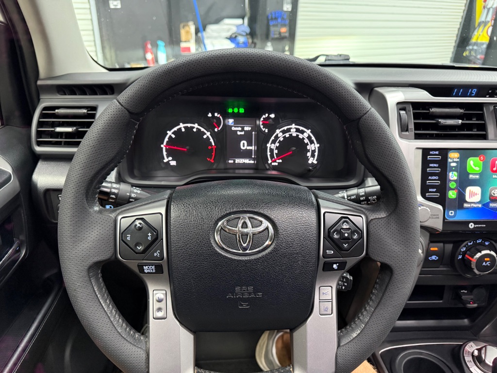 2020 Toyota 4Runner SR5 Premium - Photo 25