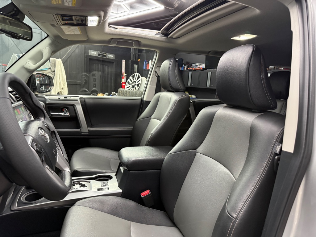 2020 Toyota 4Runner SR5 Premium - Photo 11