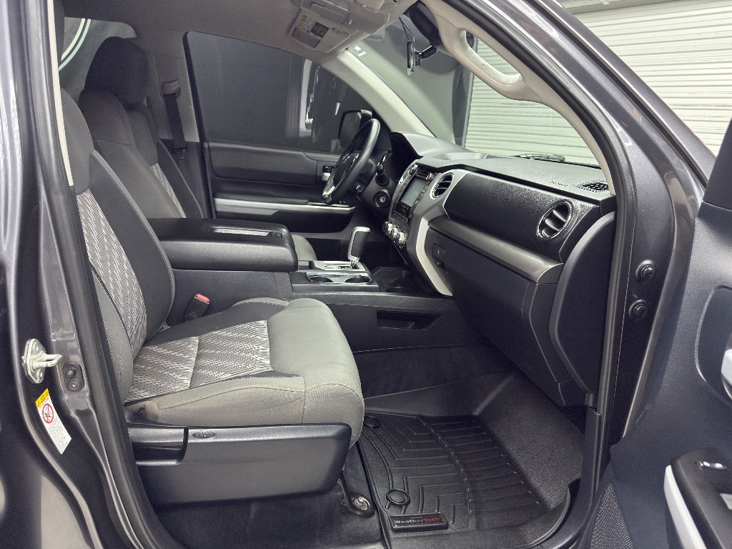 2018 Toyota Tundra SR5 - Photo 13