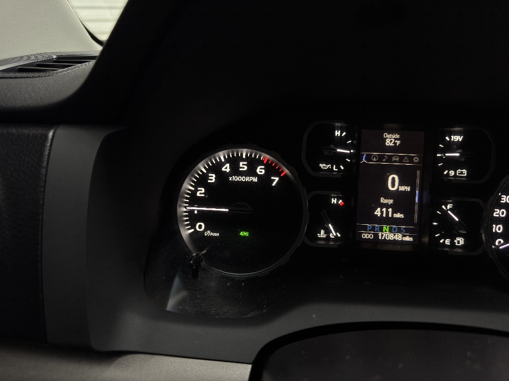 2018 Toyota Tundra SR5 - Photo 32