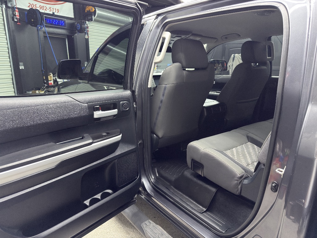 2018 Toyota Tundra SR5 - Photo 15