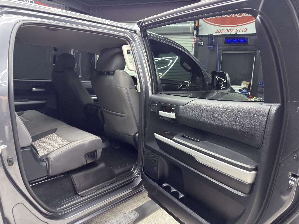2018 Toyota Tundra SR5 - Photo 18