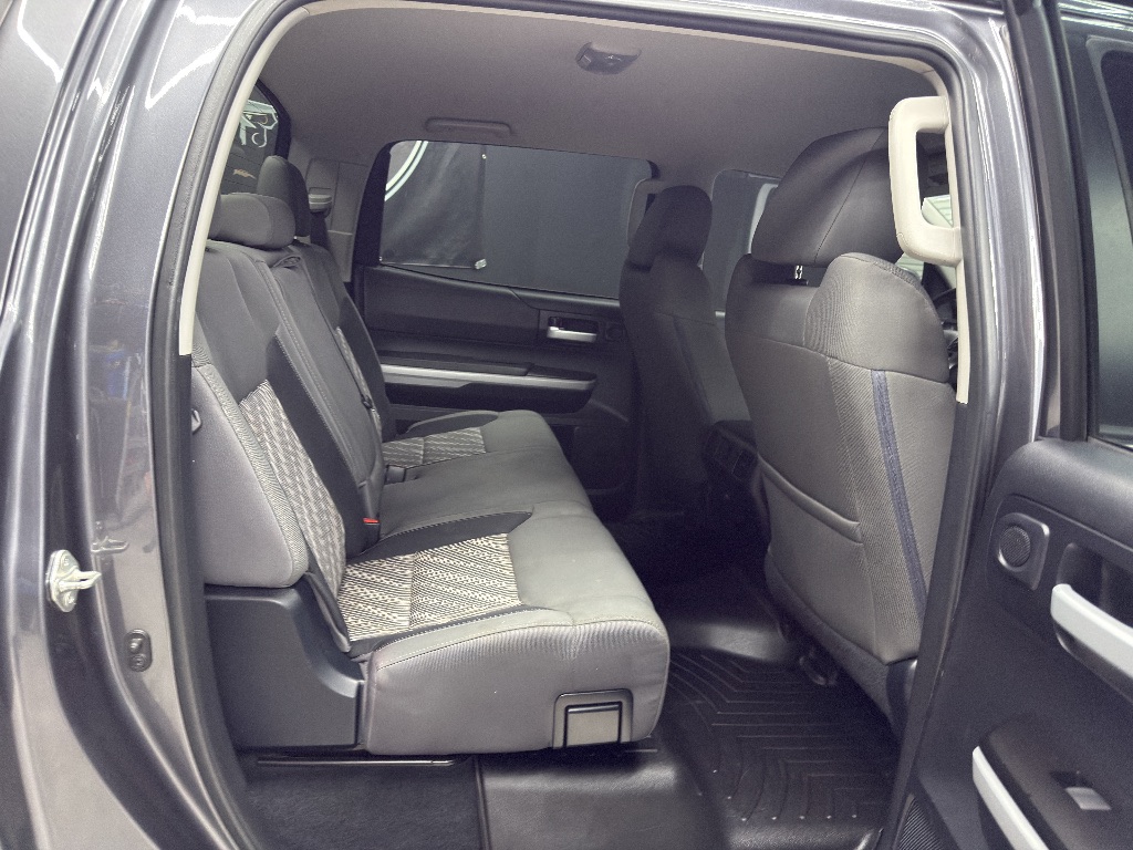 2018 Toyota Tundra SR5 - Photo 19