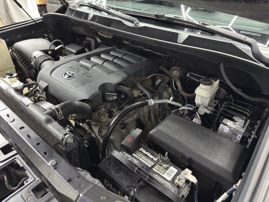 2018 Toyota Tundra SR5 - Photo 38